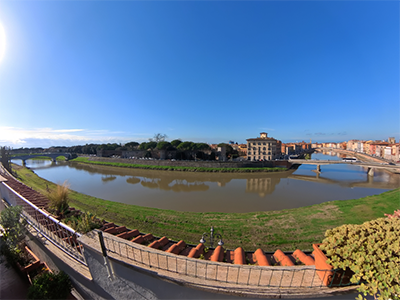 Pisa Balcone Fiorito