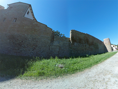 Vicopisano, Mura, Torri